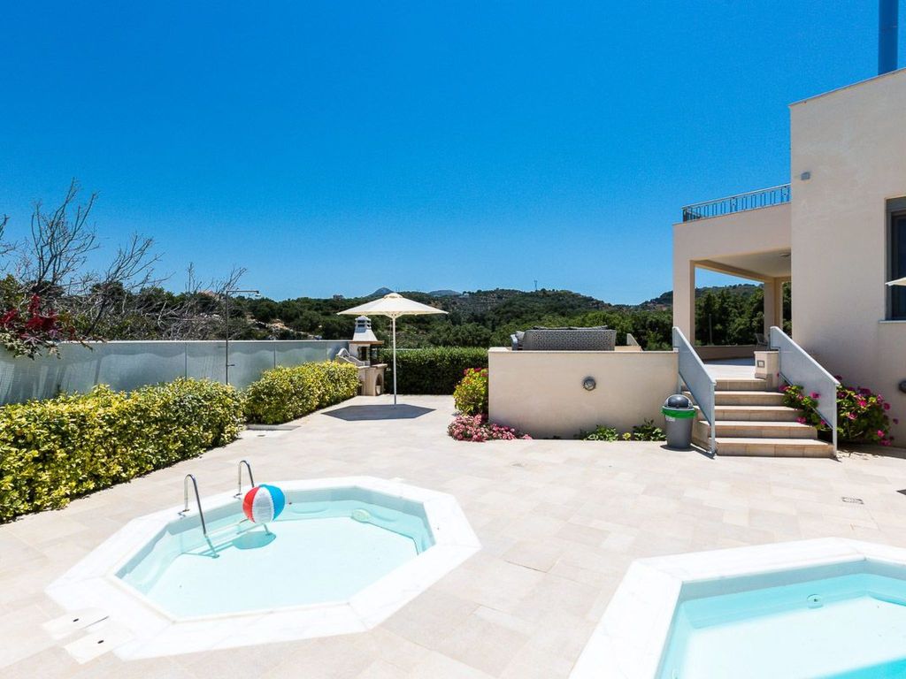 Deluxe Villa Ianthos - Whirlpool im Freien, Kinderpool