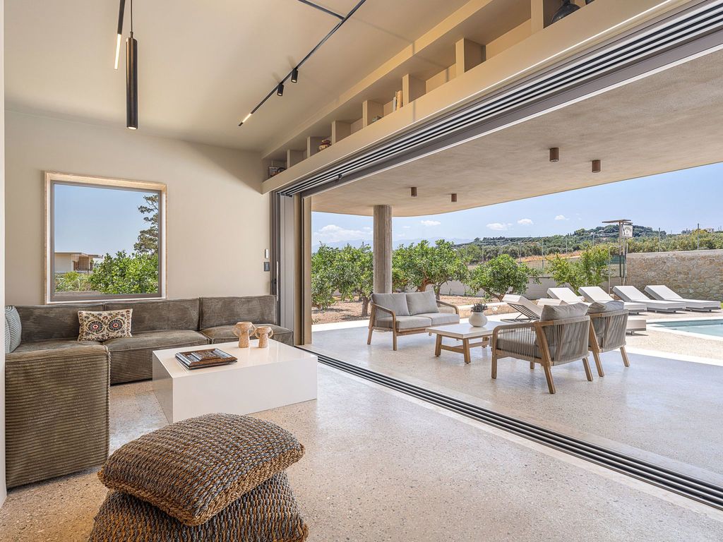 "Villa Portokalea", direkt am Meer
