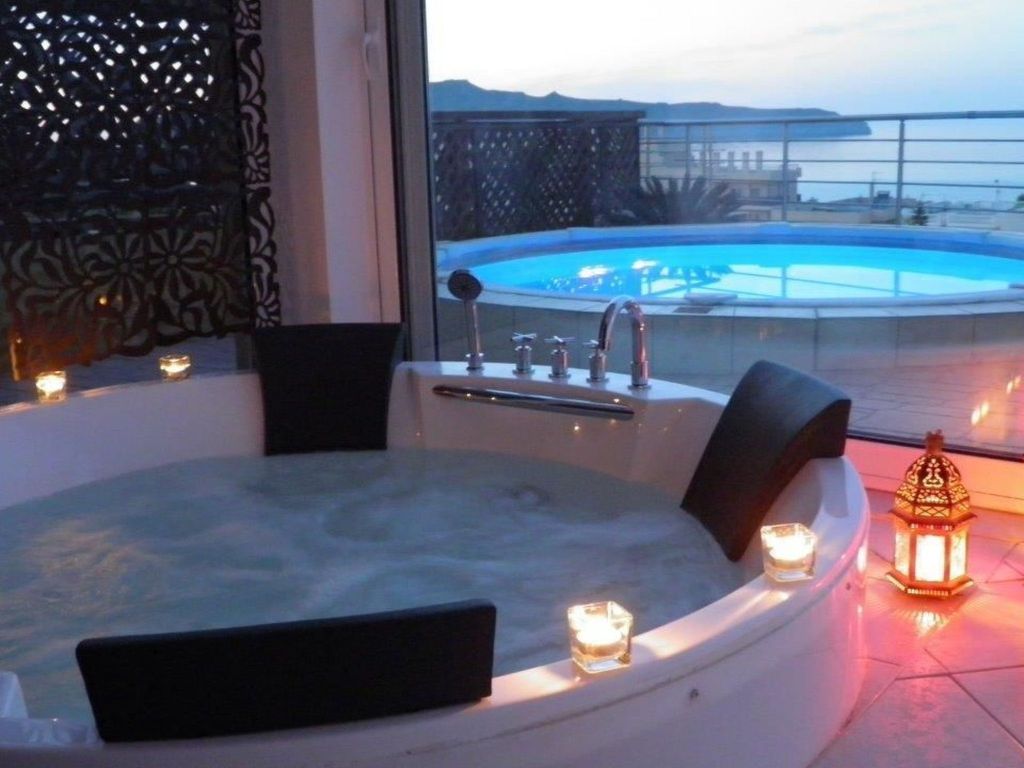 Sehr geräumiges Apartment mit eigenem Pool und Whirlpool