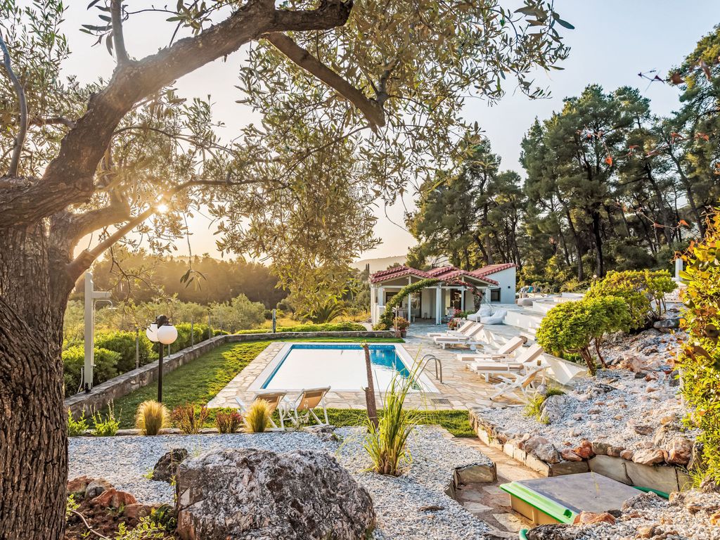 Villa Pine Trees bei Kardous, Skopelos Privater Pool