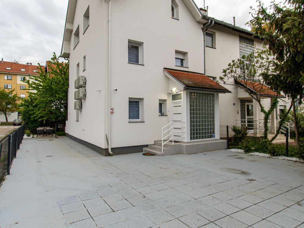 Wohnung mit Terrasse