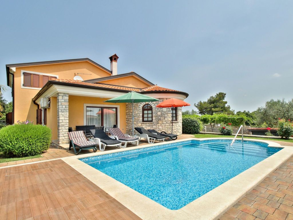 Schöne Ferienvilla Morena mit Pool
