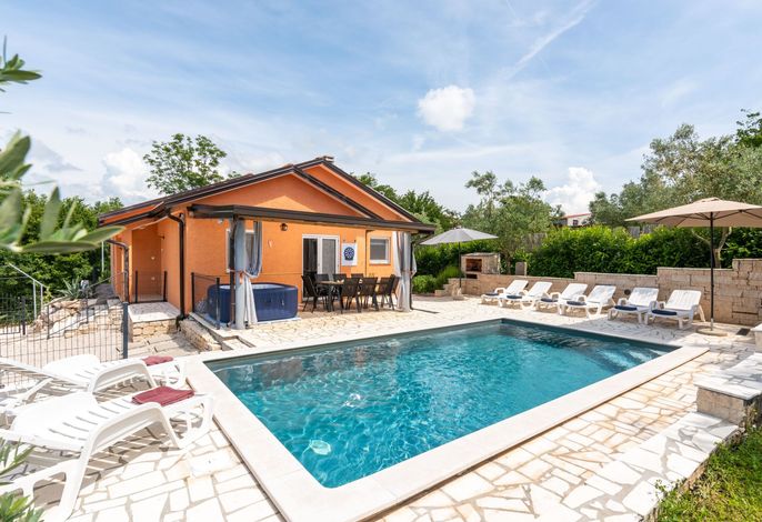 Villa Pendolina mit privatem Pool und Jacuzzi