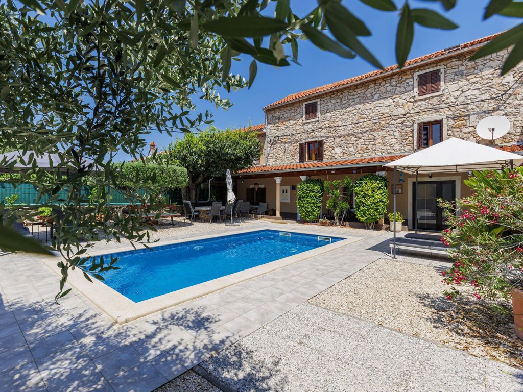 Villa Lucky
