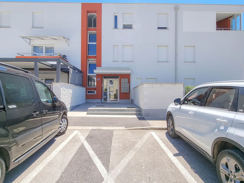 Antonio - Apartment mit Terrasse für 4-5 Personen