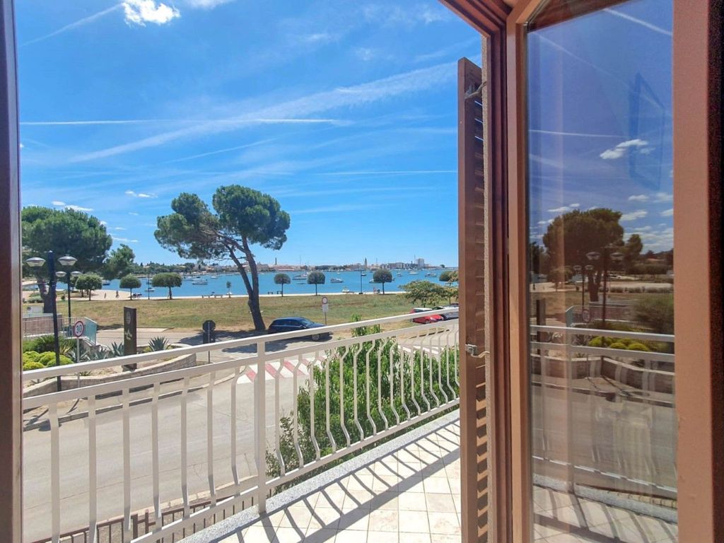Apartment mit Meerblick für 4 Personen