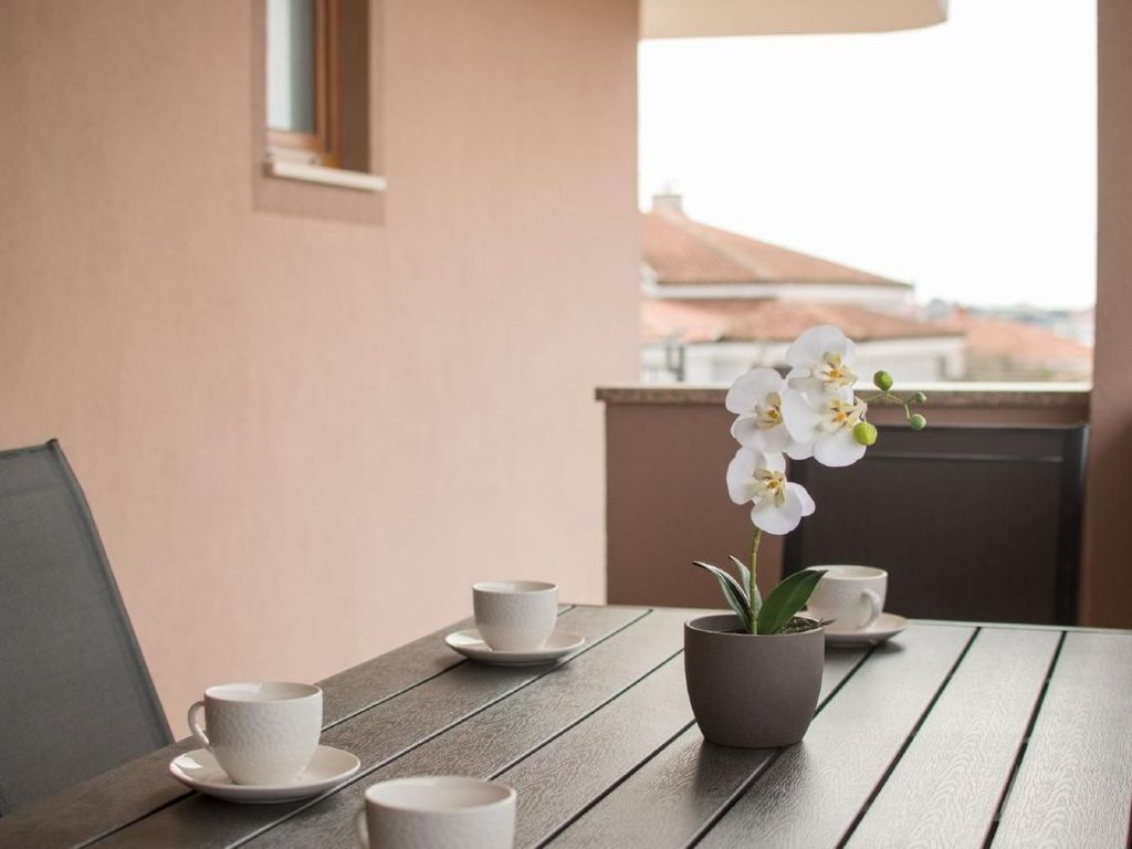 Neue Wohnung in Umag mit Terrasse