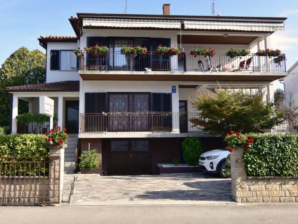 Vedrana 3 TAVERNA