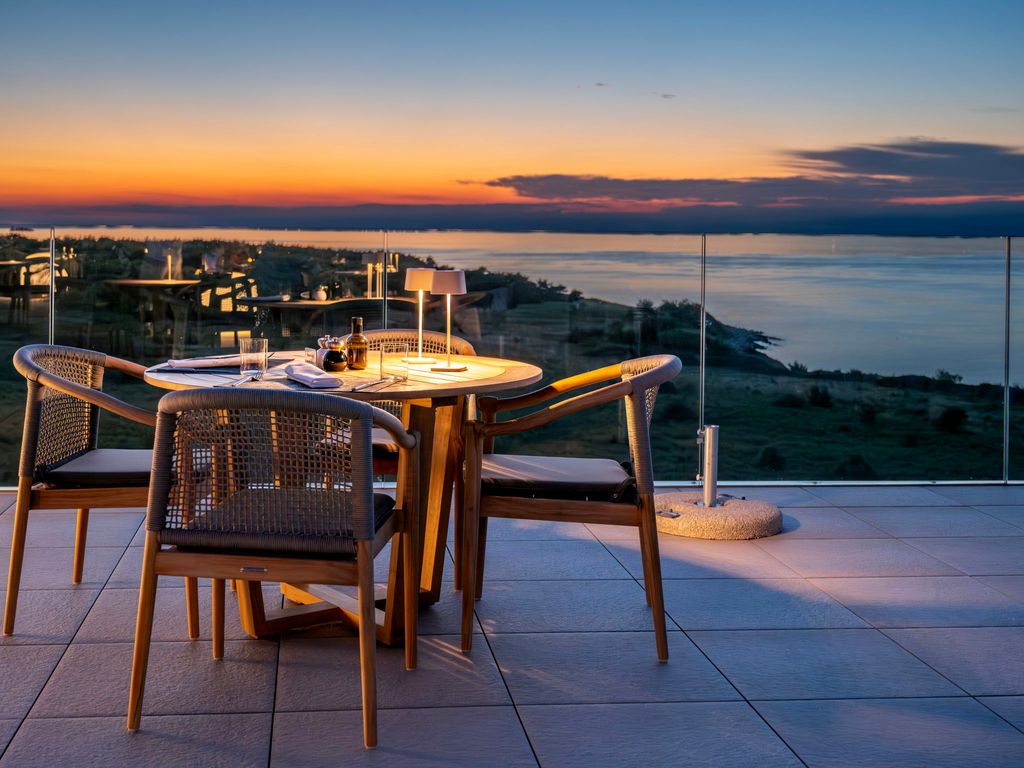 Petram Villa with Rooftop pool