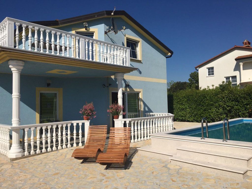 "Casa Tarra" mit eigenem Pool