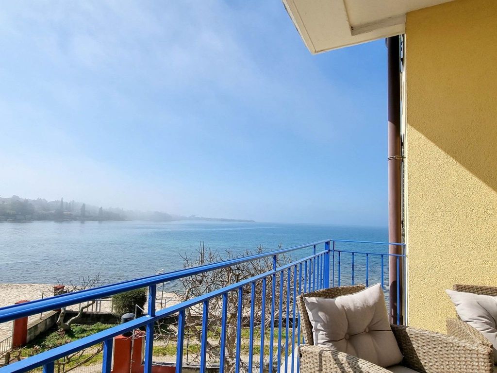 Wohnung "Belvedere dole" mit Blick auf das Wasser