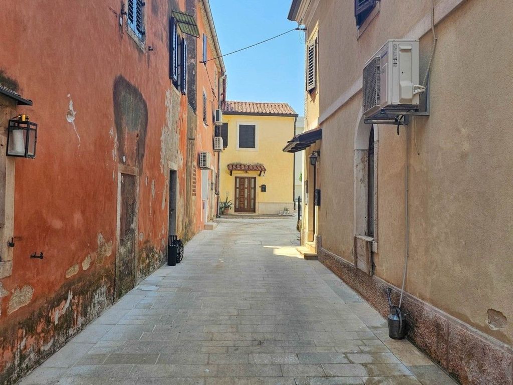 für 3 Personen ca. 20 m&sup2; in Novigrad, Adriaküste Kroatien (Westküste von I