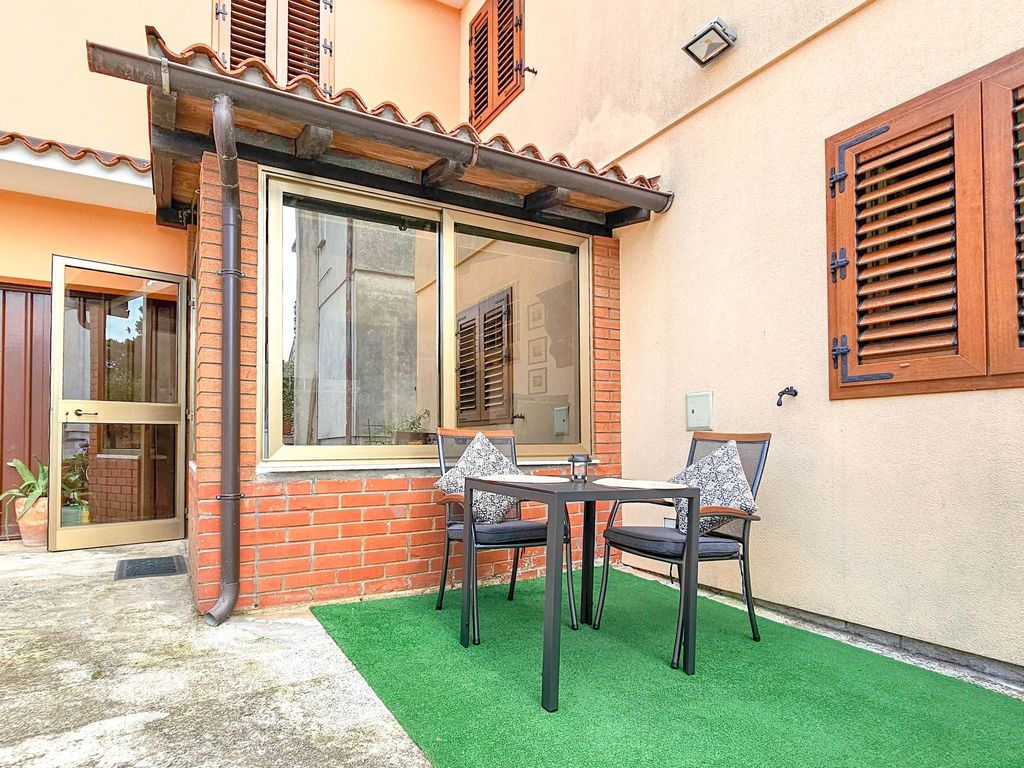 für 2 Personen ca. 30 m&sup2; in Karigador, Istrien (Umag und Umgebung)