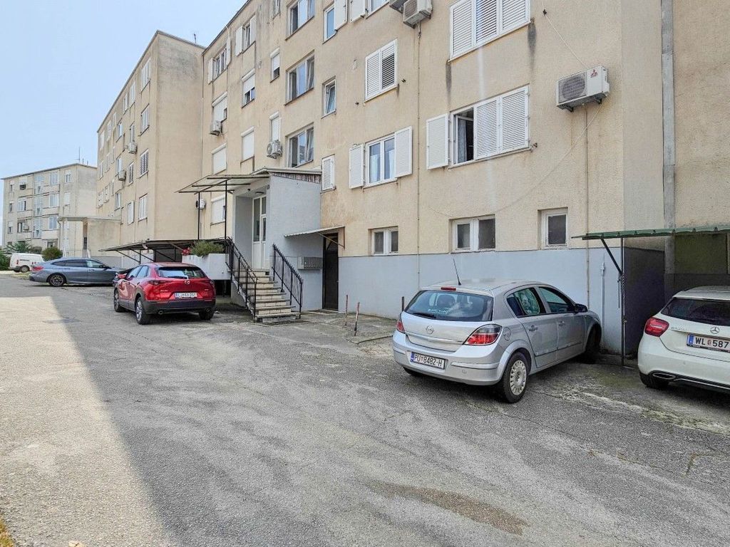 Wohnung im Zentrum mit einem Balkon