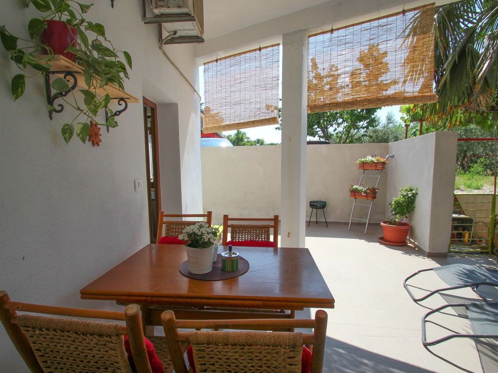 Wohnung "Lana" mit Terrasse