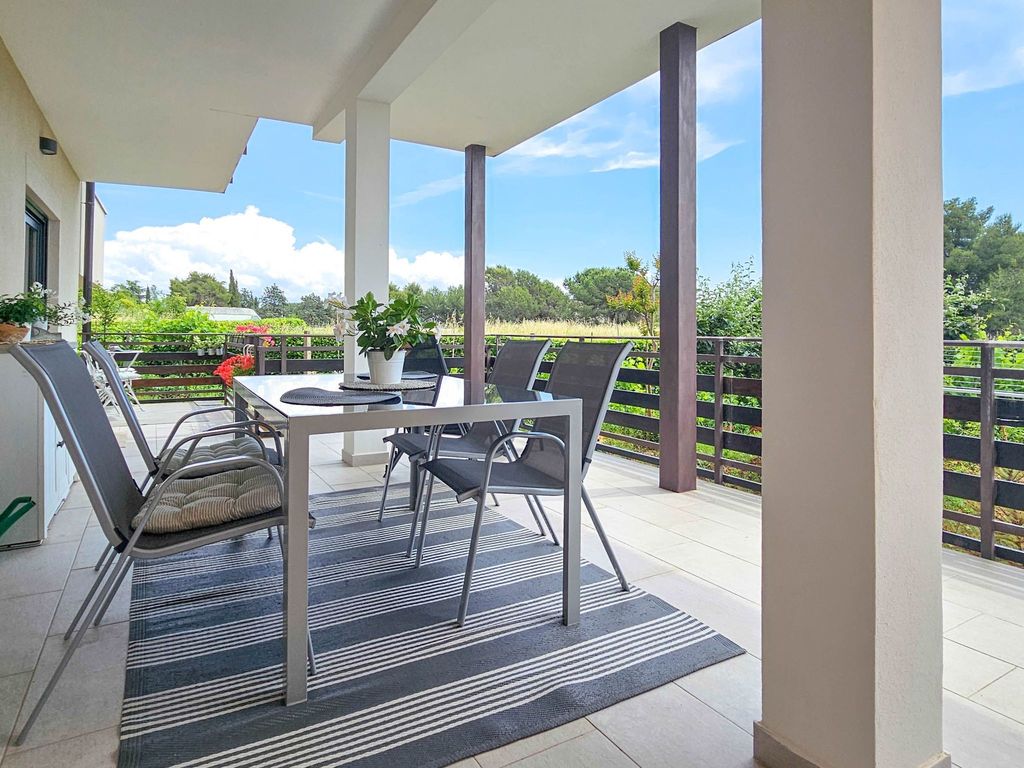 für 4 Personen ca. 40 m&sup2; in Novigrad, Adriaküste Kroatien (Westküste von I