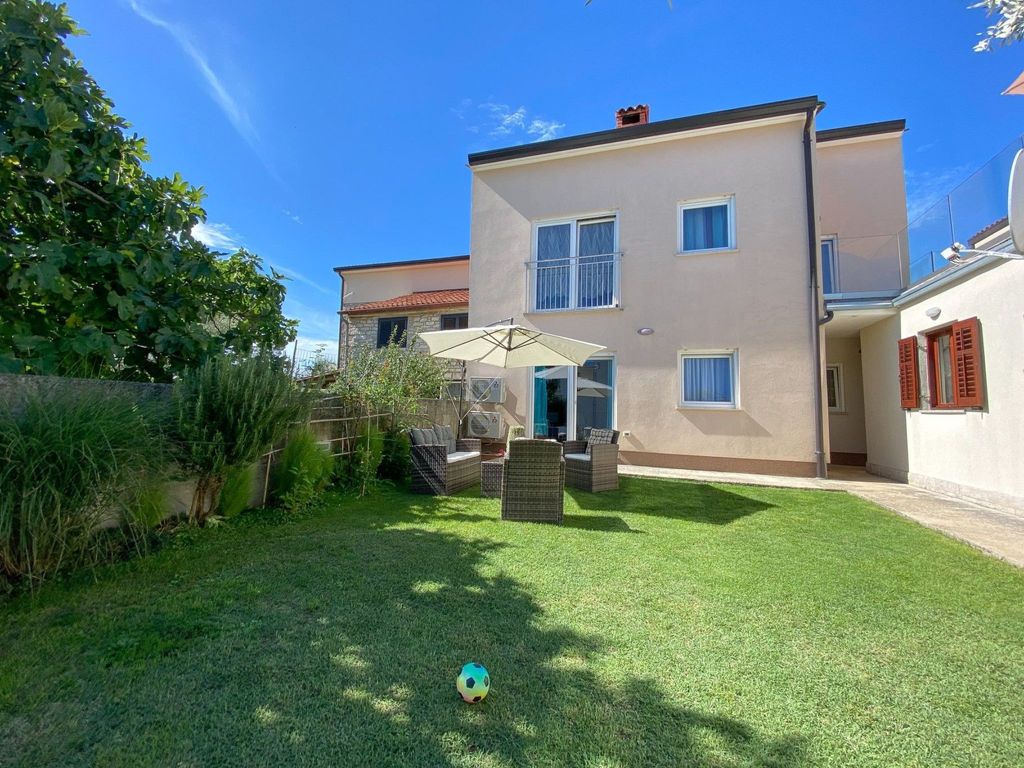 für 6 Personen ca. 55 m&sup2; in Novigrad, Adriaküste Kroatien (Westküste von I