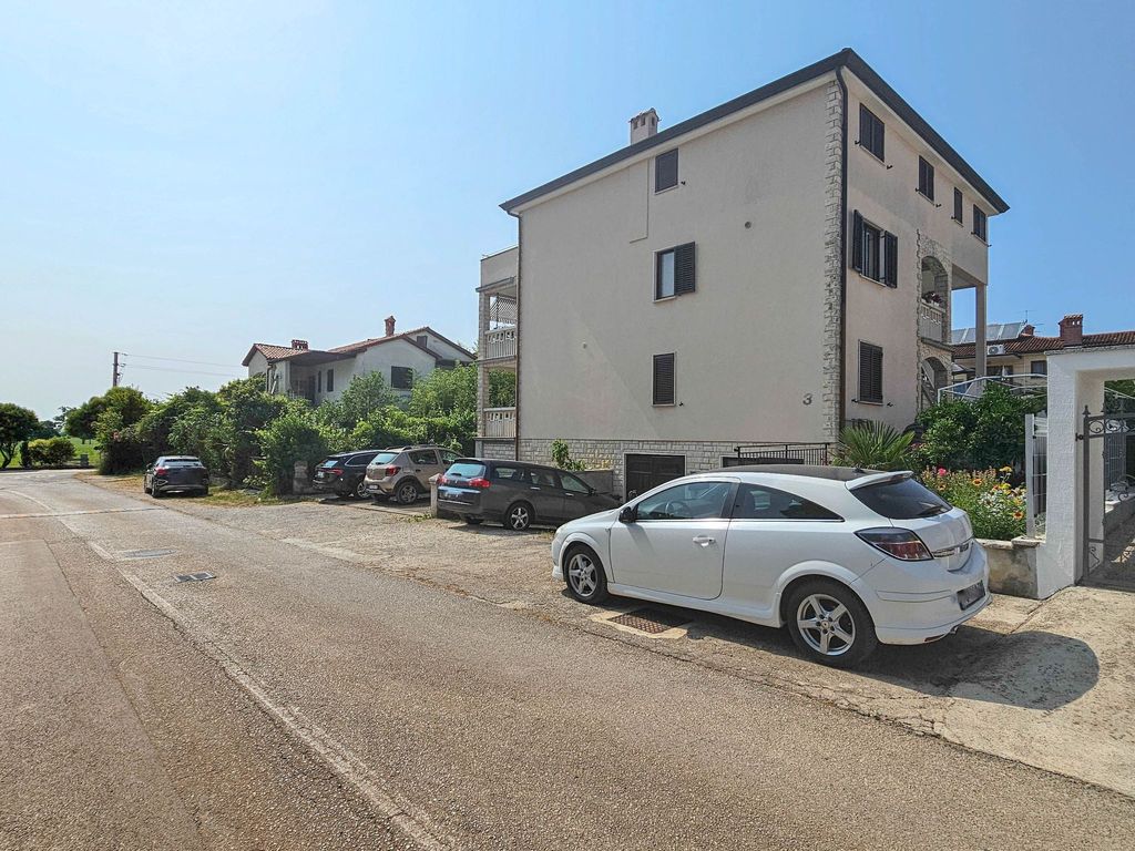 Wohnung "Aurelio" mit Terrasse