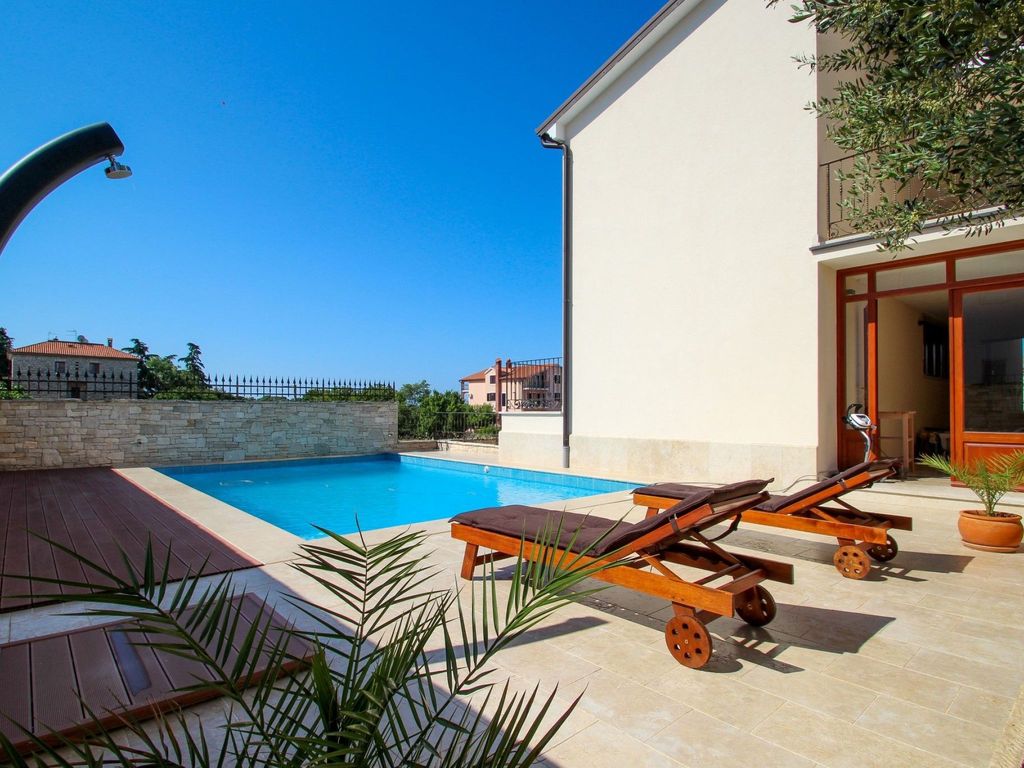 für 4 Personen ca. 50 m&sup2; in Bužinija, Adriaküste Kroatien (Westküste von I