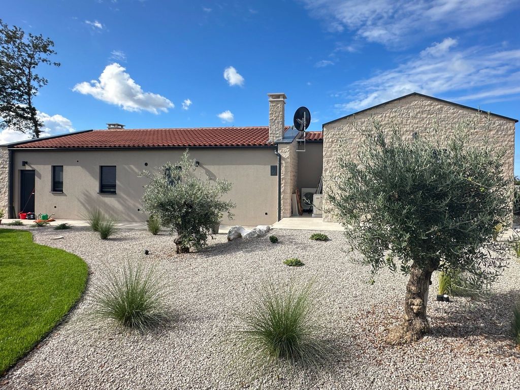 Villa Nux