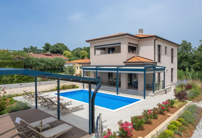 Villa Karina