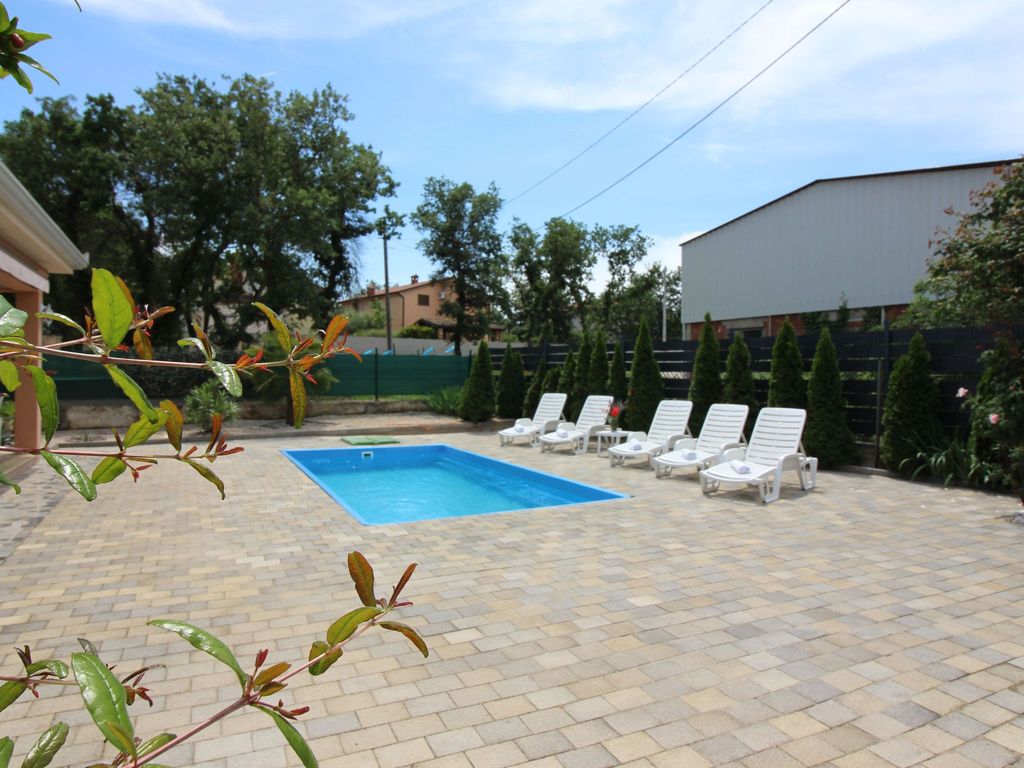 Villa Bianca mit Pool nah am Lanterna Resort