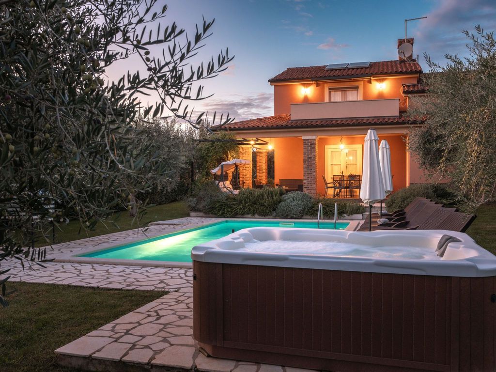 Casa Clara