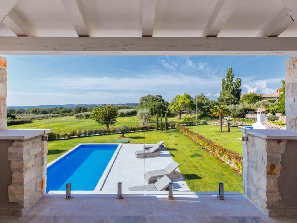 Villa Arabela mit 4 Schlafzimmern, in der Nähe von Porec