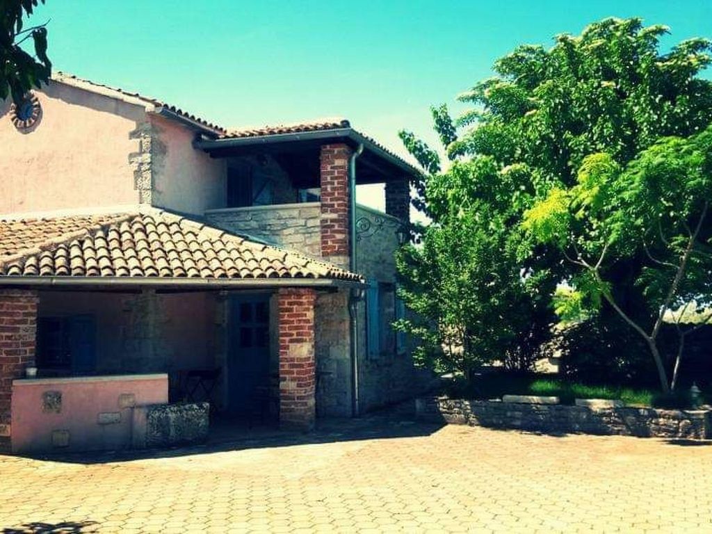 in Radići mit Privatem Pool