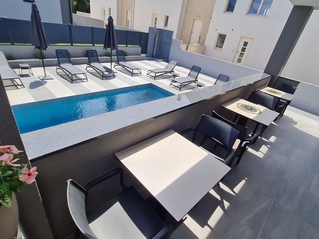 Villa "Val 22" mit Pool, Fitness und Sauna