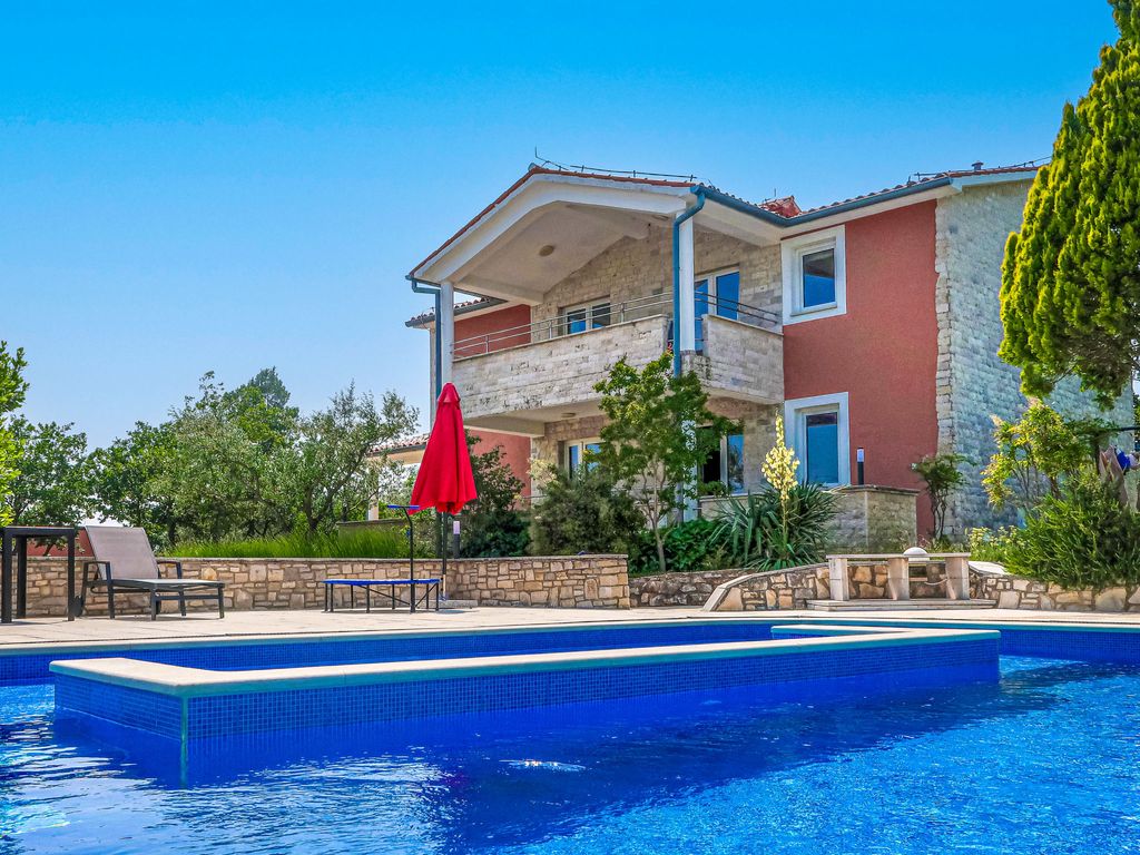 Villa Majmajola