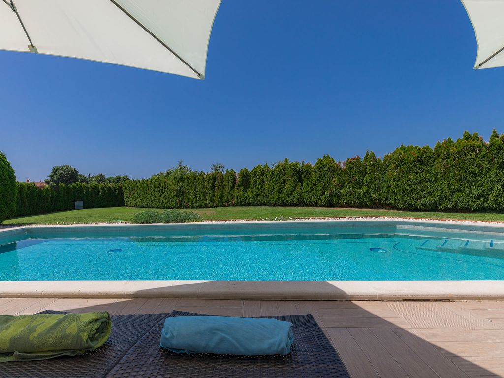 Villa Vela