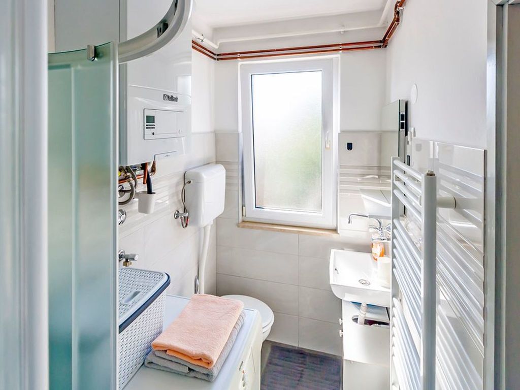 Modern eingerichtete und komfortable Ein-Zimmer-Wohnung direkt im Zentrum von P