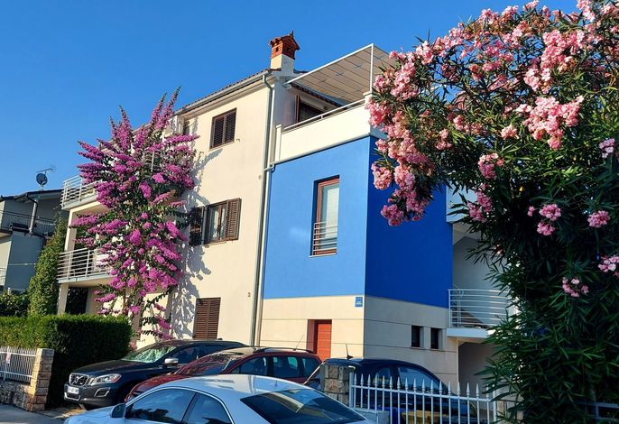 Geräumige charmante Wohnung in der Nähe des Meeres