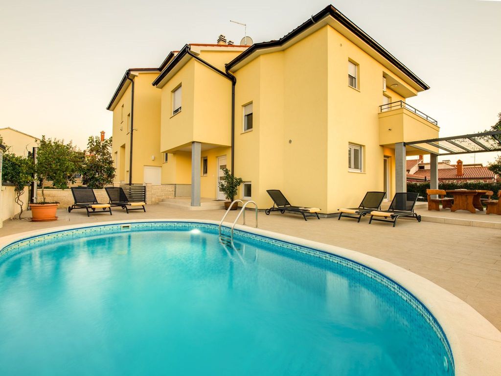 Villa Cera für 8 Personen in Pula