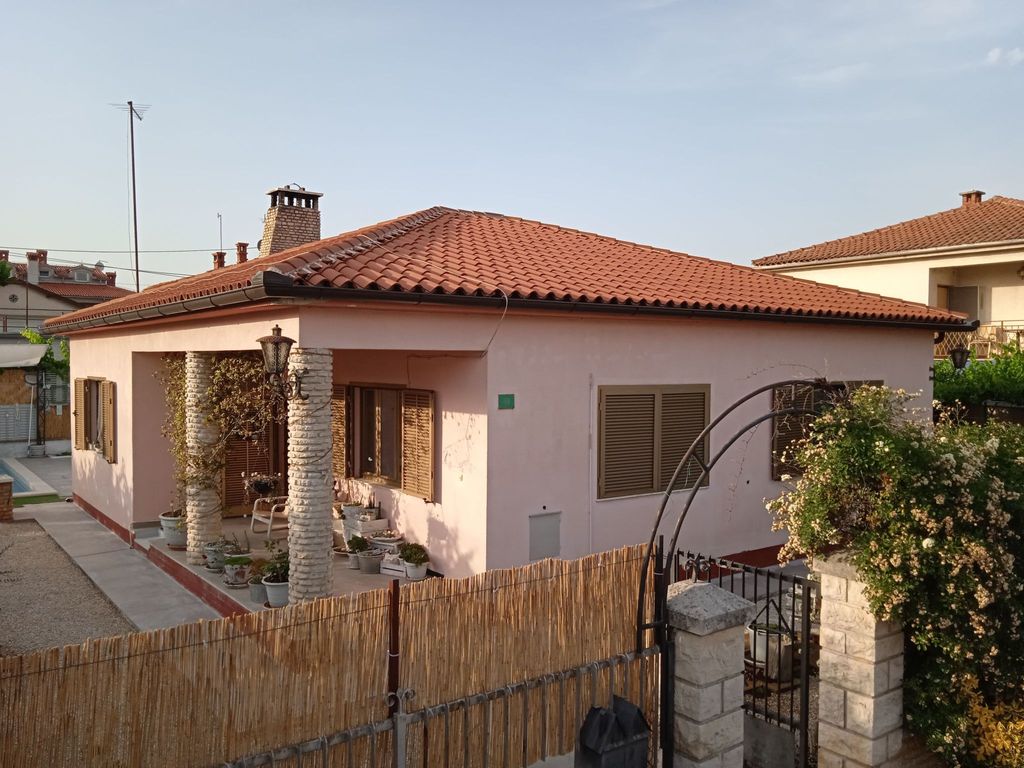 Haus in Pula mit privatem Pool
