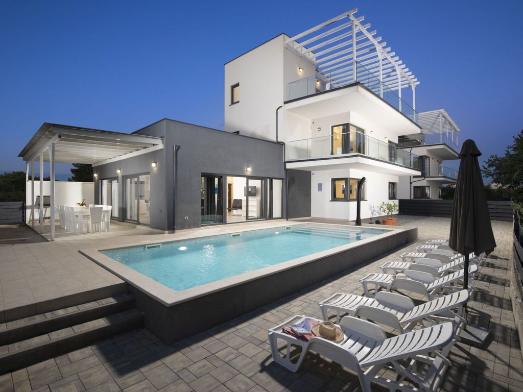 Villa Sole am Meer mit Pool, Sauna, Whirlpool
