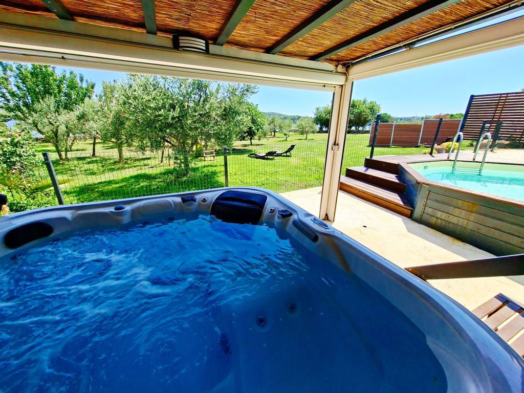 Beach House BET, romantisches Refugium im Olivenhain