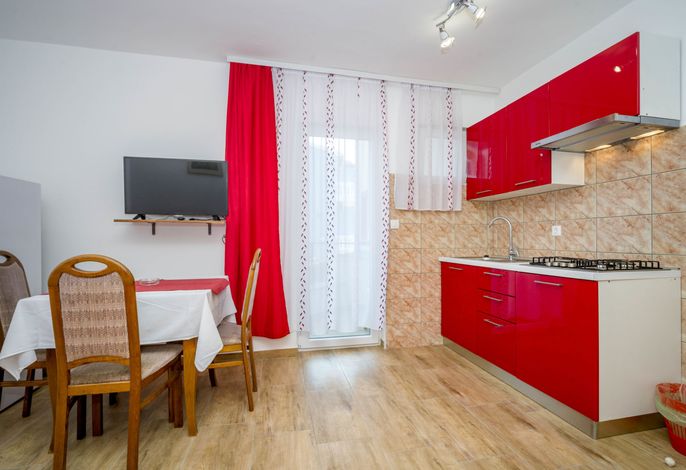 Hilde Red .6