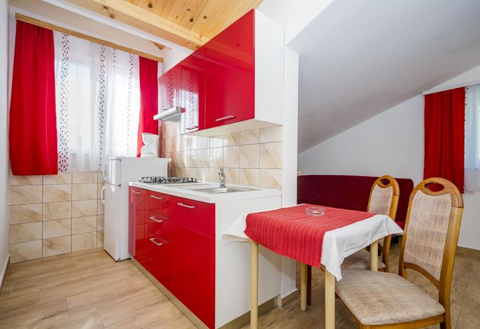Hilde Red .11