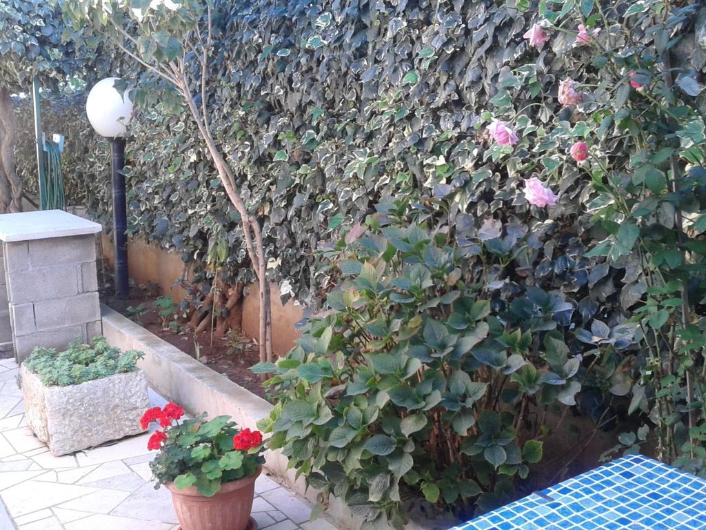 "Arijana1" mit privater Terrasse