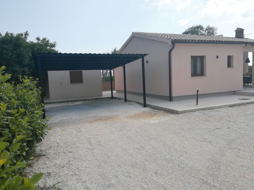 Haus Nina mit beheiztem Schwimmbad