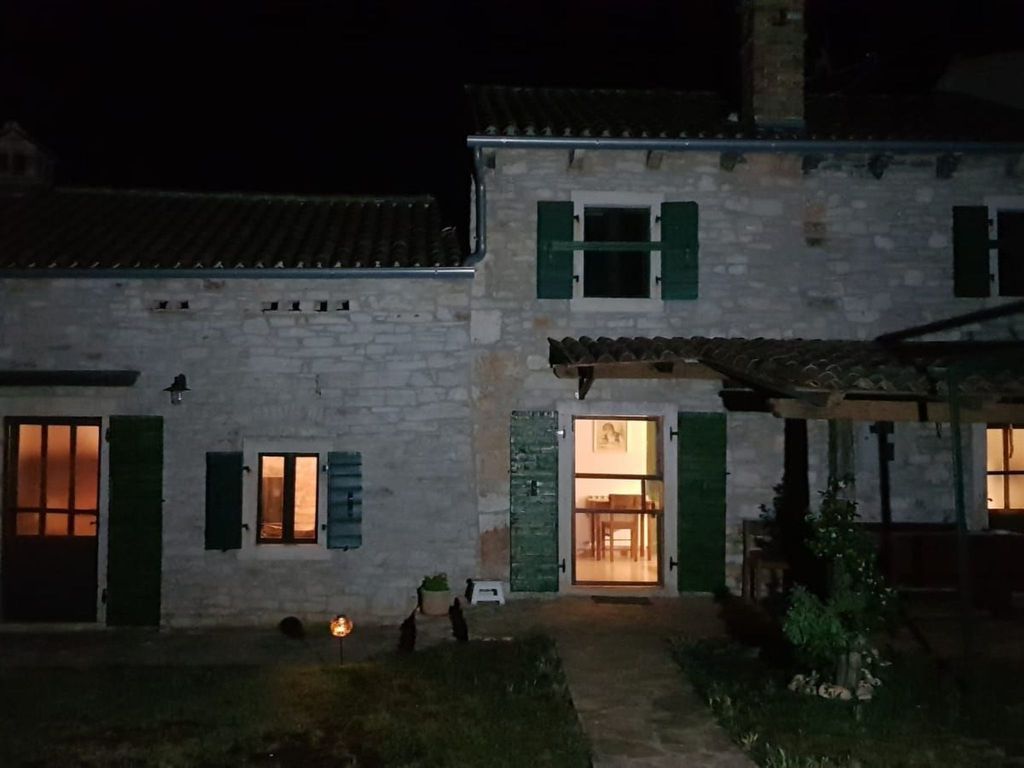 in Bratulići mit Privatem Pool