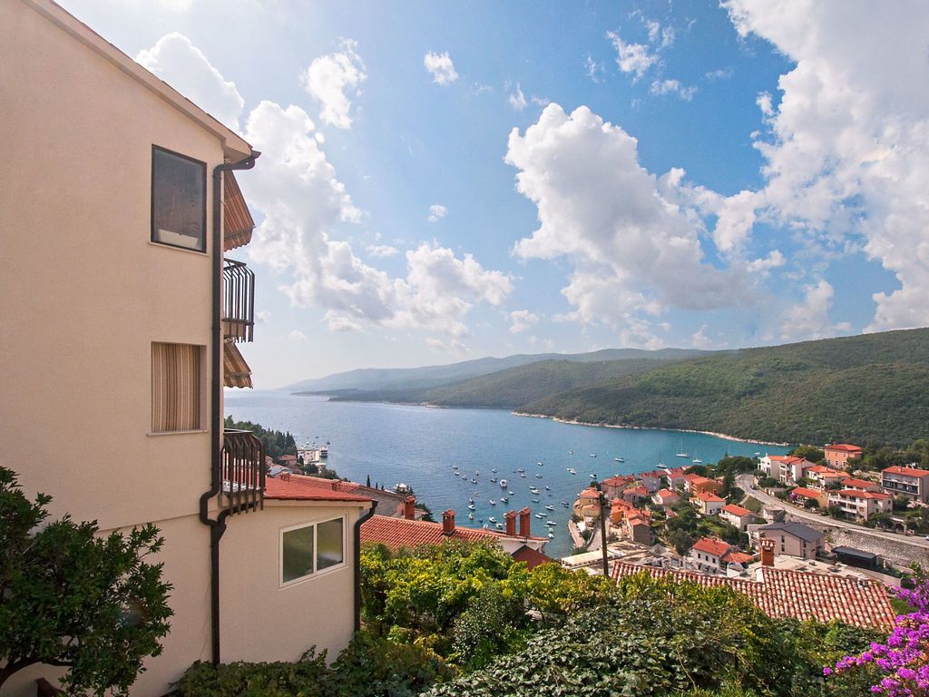 "Adria Parkside" mit Terrasse