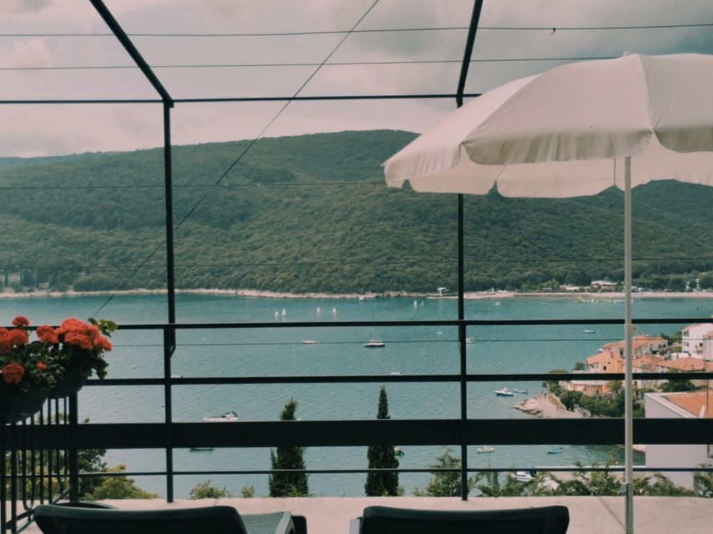 Appartement Bruna mit Terrasse und Meerblick