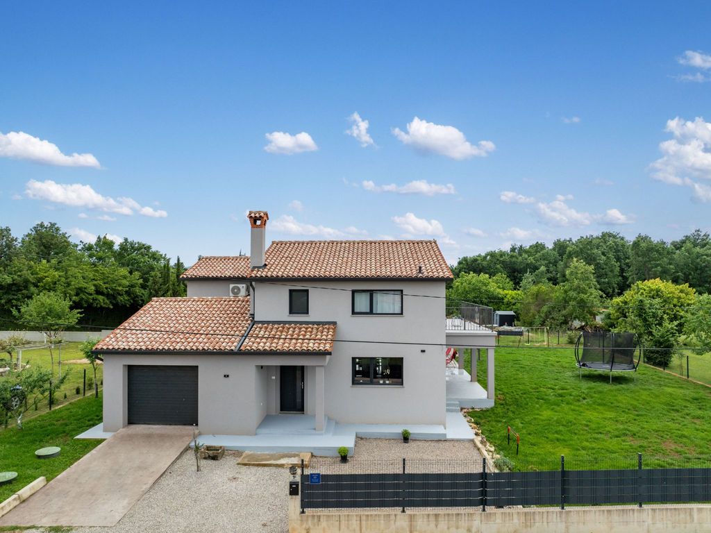 Villa Family Love mit Garten und Spielplatz