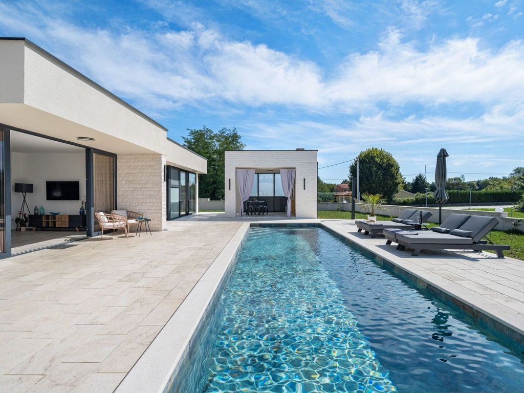 Sunset Villa B