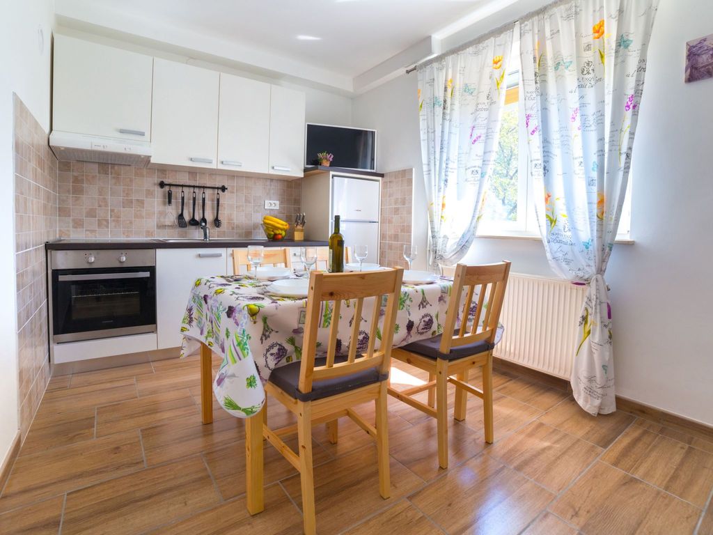 Apartment Raspolic no.1