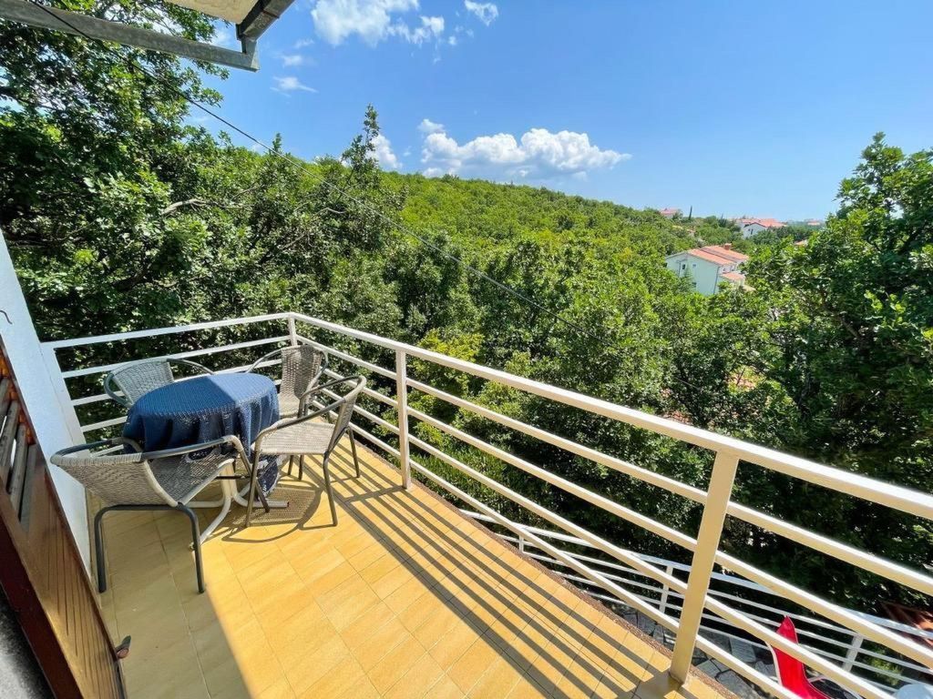 Appartement in Šmrika mit Terrasse und Grill