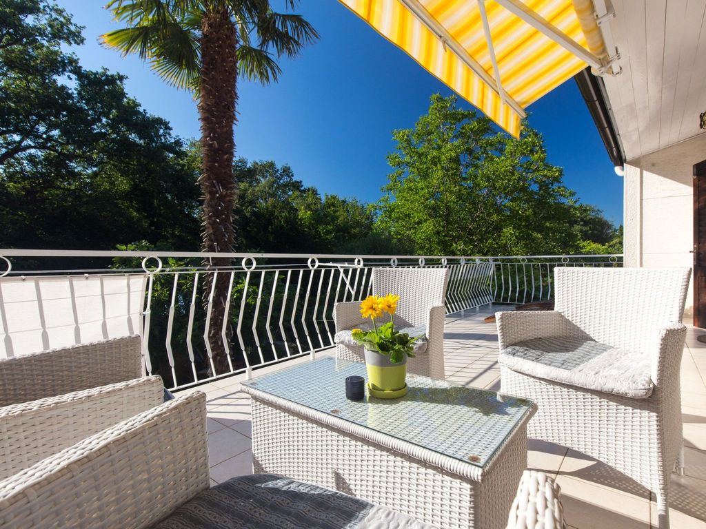 Wohnung "Villa Karmen" direkt am Strand